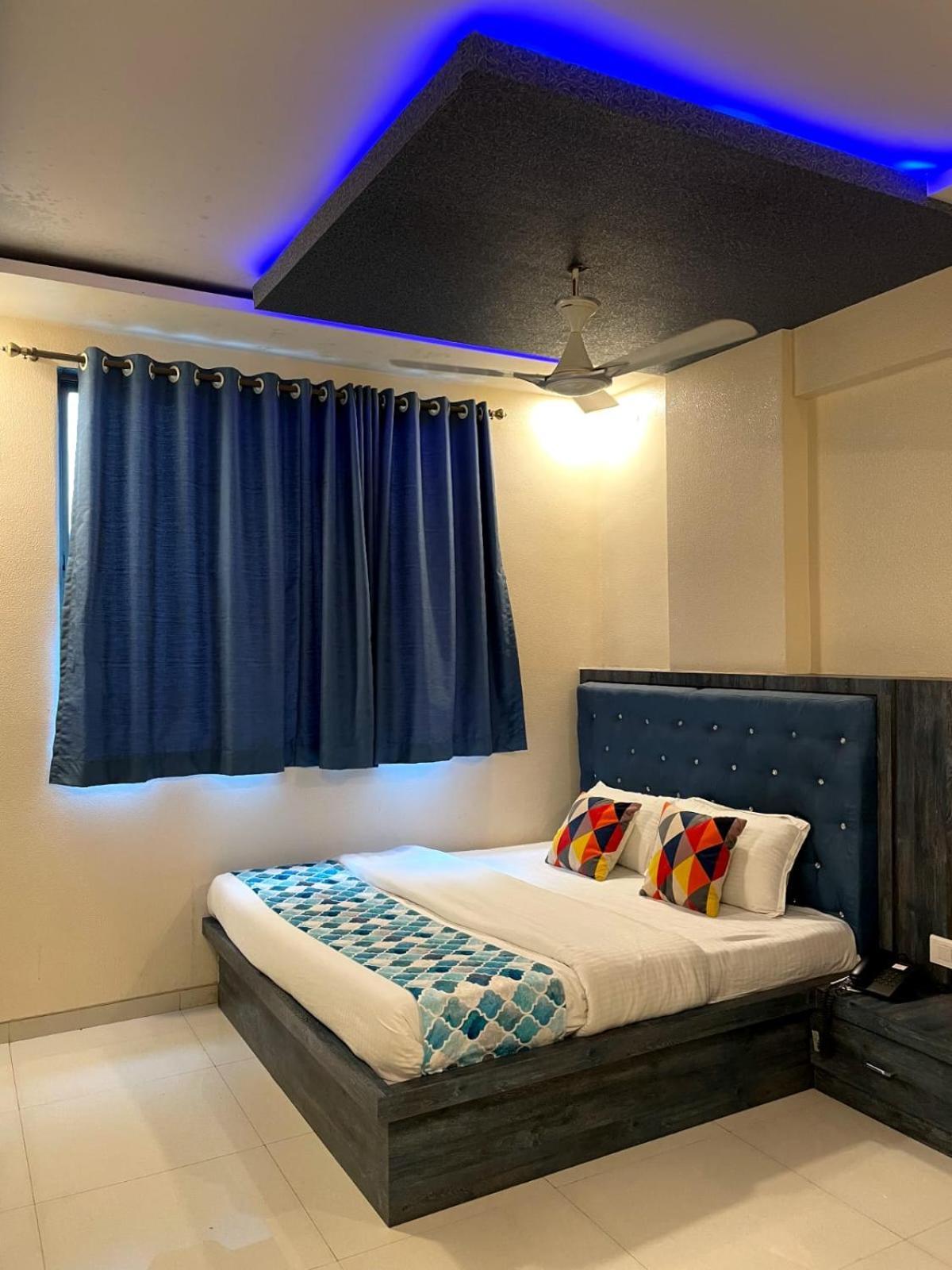 Hotel Mari Aai Residency นาวีมุมไบ ภายนอก รูปภาพ